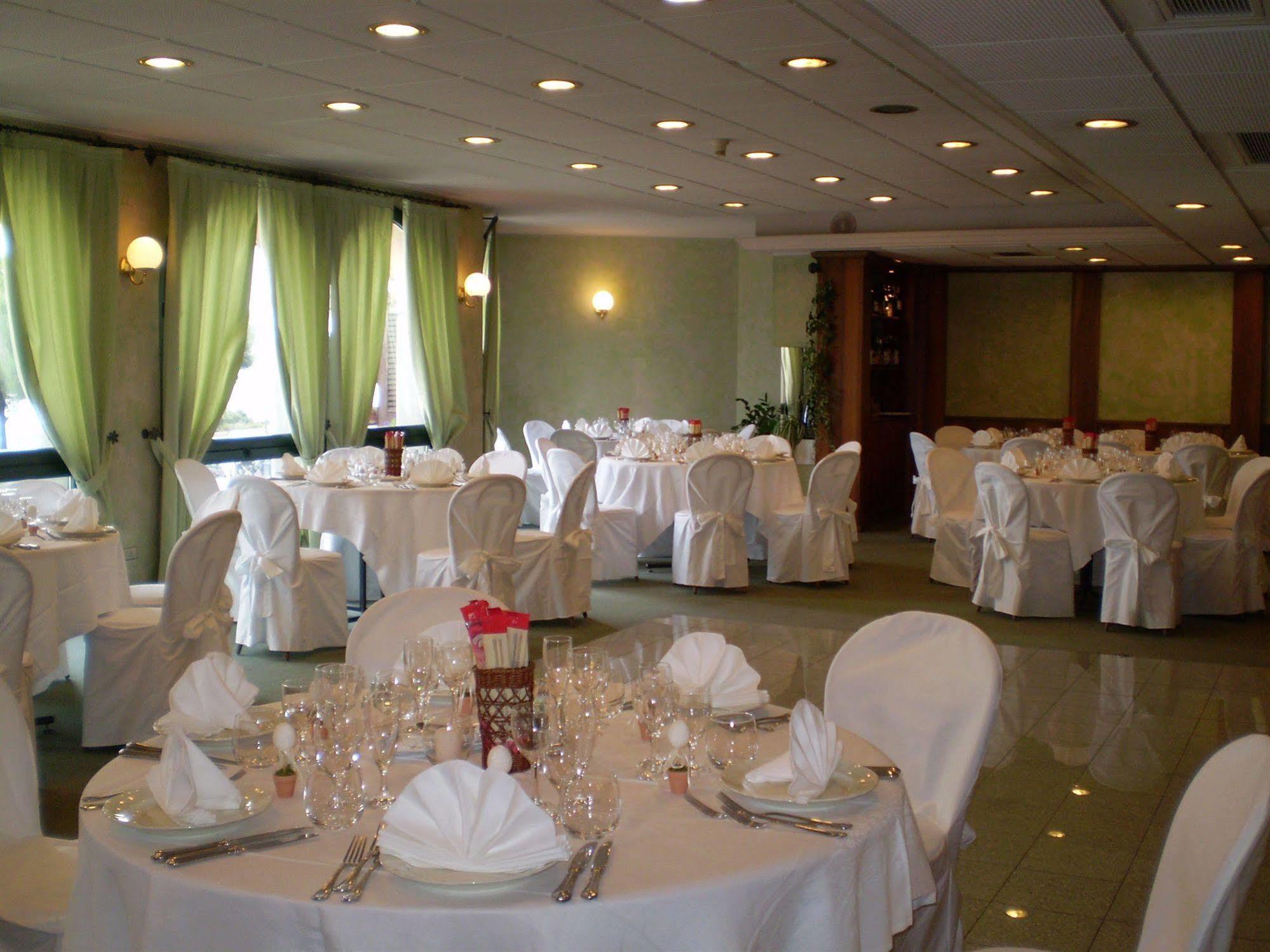 Albergo Moderno Lovere Luaran gambar